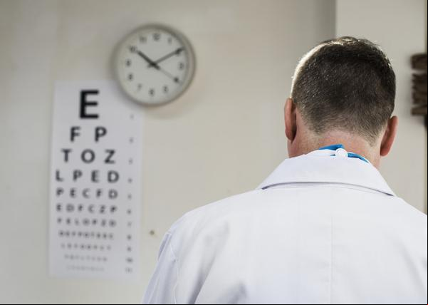 Médicos na França
